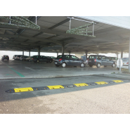 Ralentisseur caoutchouc recyclé noir et jaune - sodimar - poignée - fixation vissage - 500 mm x 430 mm x 50 mm/215 mm x 430 mm x 50 mm_2