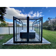 Abri pour spa avec chauffage infrarouge et matériaux innovants