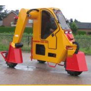 Tracteur enjambeur 3 roues - Damcon Multitrike - adapté aux cultures en lignes étroites_2