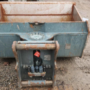 Godet de talutage orientable Egli EML 240-1700 - HKS BVE 250 100° - 1700 mm - 1115 kg_2