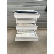 Meuble d'occasion de laboratoire avec 9 tiroirs - sur pieds métal - ATEX - référence P21091161_2