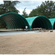 Tunnel de stockage agricole - structure en acier haute résistance - couverture PVC 670 g/m² avec porte et pignon_2