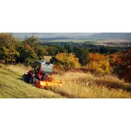 Tracteur agricole TTR 7800 avec quatre roues motrices