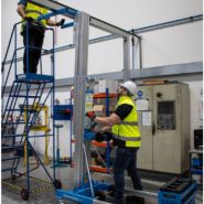 Gerbeur télescopique 2-en-1 REID Material Lift - Lève-matériaux jusqu'à 7,5 m et 450 kg avec système polyvalent_2