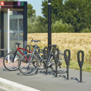 Poteau range 2 vélos avec un anneau en gomme pour une protection maximum des vélos_2