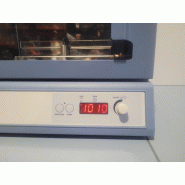 Agitateur incubateur STUART SI505 pour microplaques_2