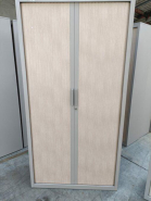 Armoire haute métallique Steelcase d'occasion - 4 étagères réglables - 43x100x198 cm - rideaux coulissants_2