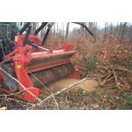 Broyeur pour bois et pierres avec transmission par courroies ou pignons