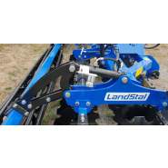 Déchaumeur à disques 3 m avec porte à court hydraulique - Landstal LST ATS 300/560_2