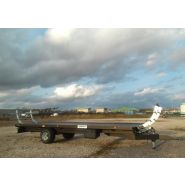 Remorque robuste avec essieu carré à 6 axes