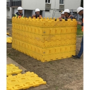 Blindage renforcé par des tubes en acier galvanisé