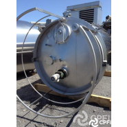 Cuve isolée Pierre Guérin - 8000 L - Inox - Agitation décalée - Garde corps - Trou d'homme étanche_2