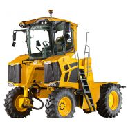 Vendangeuse GL8.6 dotée de moteurs de roues POCLAIN dernière génération