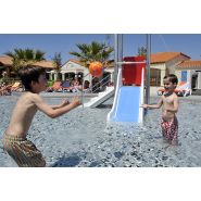 Pataugeoire : jeux et structure ludique en inox - Arceaux arroseurs, toboggan et arbre à seaux_2