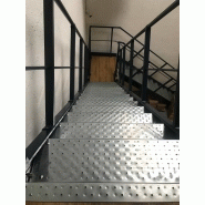 Escalier droit en acier_2