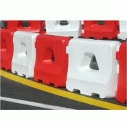 Séparateur de voies 750 mm - Forme GBA plastique_2
