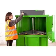 Presse à balles moyenne pour glassine - Gestion simplifiée des supports d'étiquetage. Presse à balles moyenne pour glassine - Gestion simplifiée des supports d'étiquetage.