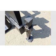 Fourches à palette T2F - Sécurisées et ajustables avec béquilles de stationnement_2