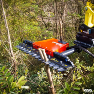 Taille-haie hydraulique Série BTC - Pour mini-pelles et pelles hydrauliques de 2.5 à 14 tonnes - Technologie Sharp-Cut - Lames en Hardox 450_2