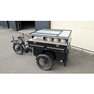 Triporteur street-food pour une restauration simple et qualitative lors d'événements, animations de quartier_2