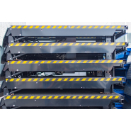 Rampe de chargement hydraulique conçue pour le chargement et le déchargement efficace et sécurisé des véhicule - SDL_2