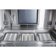 GloveFAST Cyto Pharma - isolateur pharmaceutique Faster SRL - ouvertures 300 mm avec manchons et système HEPA/ULPA_2