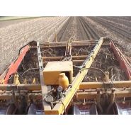 Arracheuse 4 rangs avec cribles intégrés