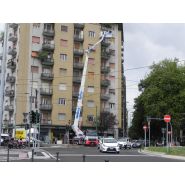 Camion nacelle CTE B-Lift 410 HR avec rotation continue