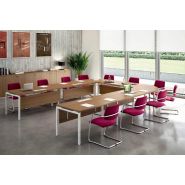 Table de réunion moderne avec piètement en acier