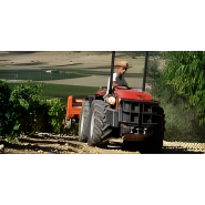 Cabine « StarLight » compacte et ergonomique du SRX Antonio Carraro