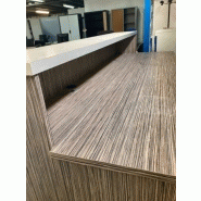 Banque d'accueil finition wengé - 260 cm x 96 cm - hauteur 110 cm - 2 passes câbles - n°60_2