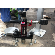 Extractomètre portatif permettant de réaliser des tests d'extraction d'ancrage_2