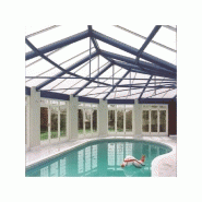 Plaque légère et résistante en polycarbonate pour carports