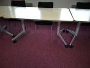 Table de réunion Werndl d'occasion - beige, pieds en aluminium, différentes dimensions - pliante et maniable_2