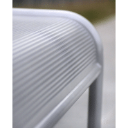 Banquette Vallès UM340B - Piètement acier Ø40mm, tôle perforée 2mm, traitement anticorrosion Ferrus_2