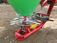 Distributeur d'engrais NC 350L PR - Occasion - Cuve plastique - Largeur 6-14m_2