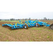 Fantom PRO - Cultivateur agricole Farmet a.S - Largeur de travail 6500 à 12500 mm - Profondeur de 4 à 15 cm - Modularité pour travaux de printemps, été et automne_2