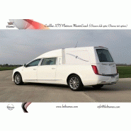 Corbillard Cadillac XTS Platinum avec panneaux rétractables