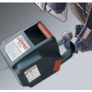 Treuil avec cordon d'alimentation résistant aux projections d'eau