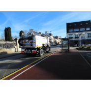 Balayeuse de voirie avec groupe haute pression 60 bars