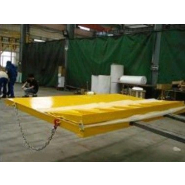 Rampe d'accès pour conteneur, avec poignées latérales et fourreaux en façade - Capacité 6.5 T - AZ RAMP HCRN-065_2