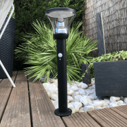Borne solaire pour terasse pratique et ingénieux avec un panneau solaire mono cristallin - diva_2