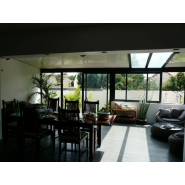 Véranda classique sur mesure avec ossature en aluminium - Toit en polycarbonate, panneaux sandwich ou double vitrage_2