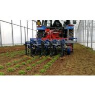 Remolite avec translateur hydraulique pour un binage précis près des cultures