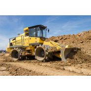 Équipement de compactage BOMAG avec cabine insonorisée