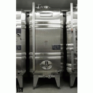 Cuve vinicole en acier inoxydable avec gain de place et confort d’utilisation