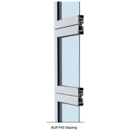 Porte sectionnelle industrielle motorisée en aluminium à grande surface vitrée - ALR F42 Glazing et ALR 67 Thermo_2