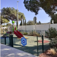 Palissade tôle bac acier pour l'accès, la fermeture, le contrôle et la sécurité des chantiers, des espaces publics et des lieux de rassemblement_2