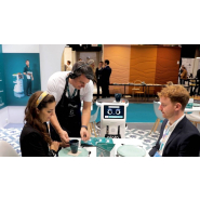 Robot serveur Plato pour restaurants et hôtellerie - fabriqué en France - autonome et intelligent_2