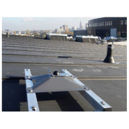 Ancrage avec mâchoires pour fixation sur joint debout